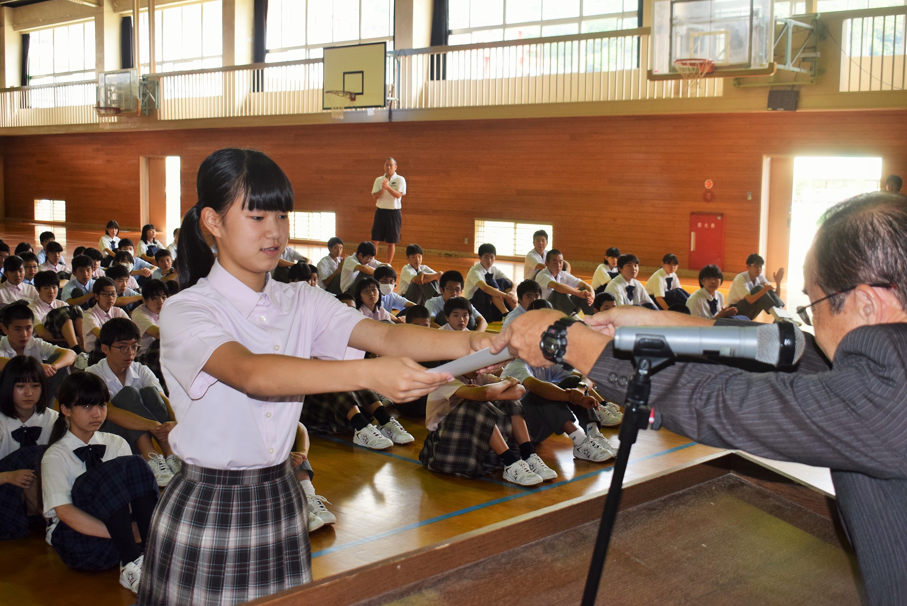 中学校集会 